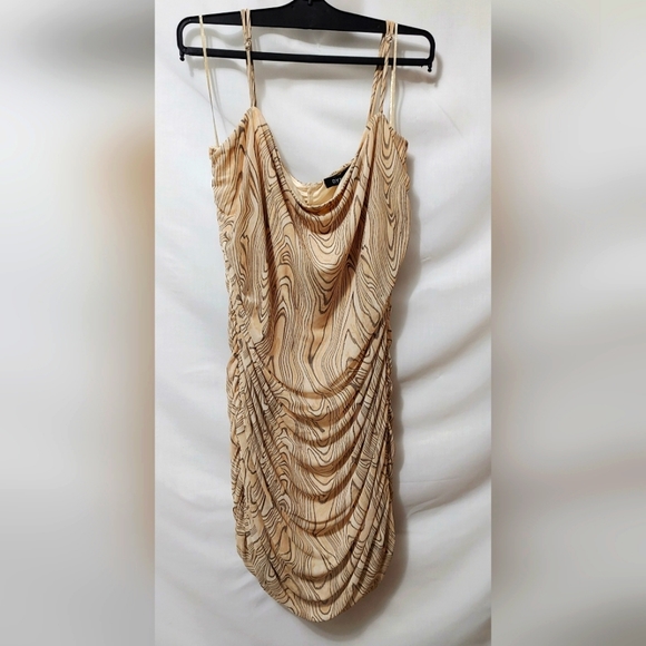 Dynamite Mesh Shirred Mini Dress Wood Print  XL  NWT - Picture 5 of 9